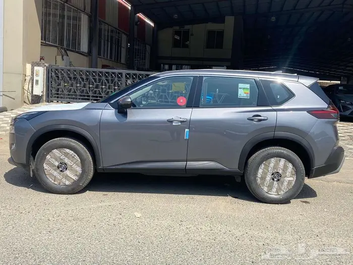 نيسان اكس تريل 7 و 5راكب ستاندر بدون دبل ودبل 2026 16