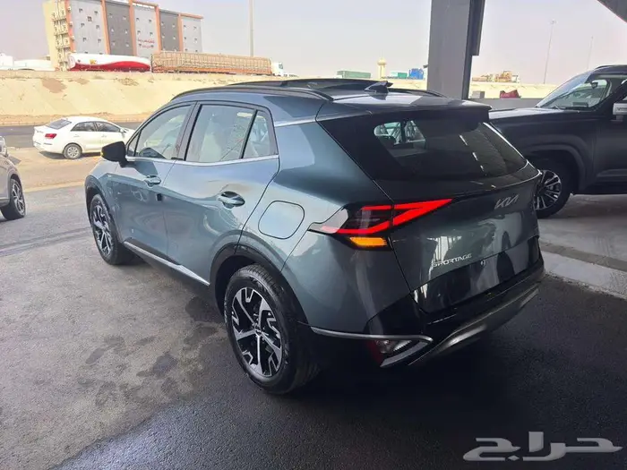 كيا سبورتاج GLS نص فل بانوراما 1600 موديل2025 تصفية بسعر خاص 3
