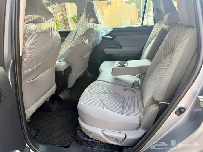 هايلاندر 2023 نص فل وكالة تحت الضمان ب 129 الف نقدي وتمويل 14