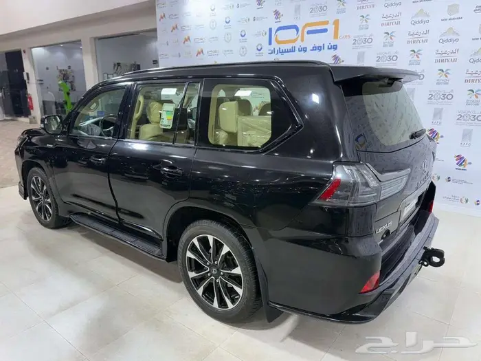 لكزس بلاك اديشن LX570 - 2020 - 77.000KM 4