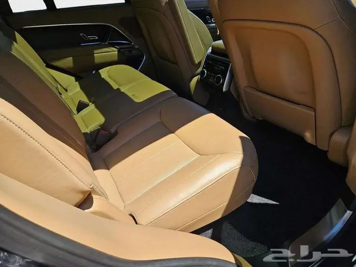 لاند روفر رنج روفر فوج 2023 بسعر لقطه 8