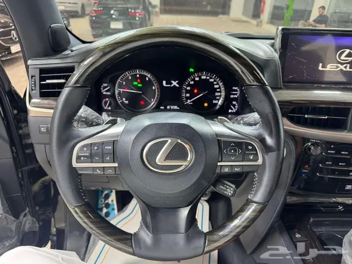 لكزس بلاك اديشن - 2019 - 167.000KM 8