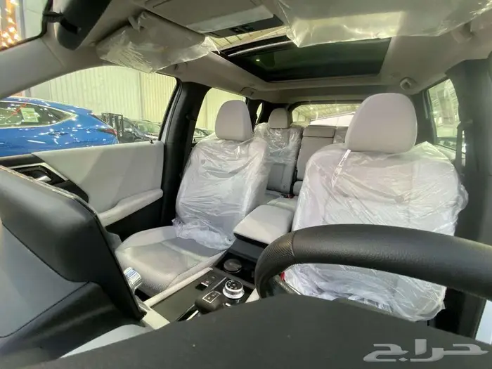 ميتسوبيشي أوتلاندر ستاندر 2024 - بانوراما 11