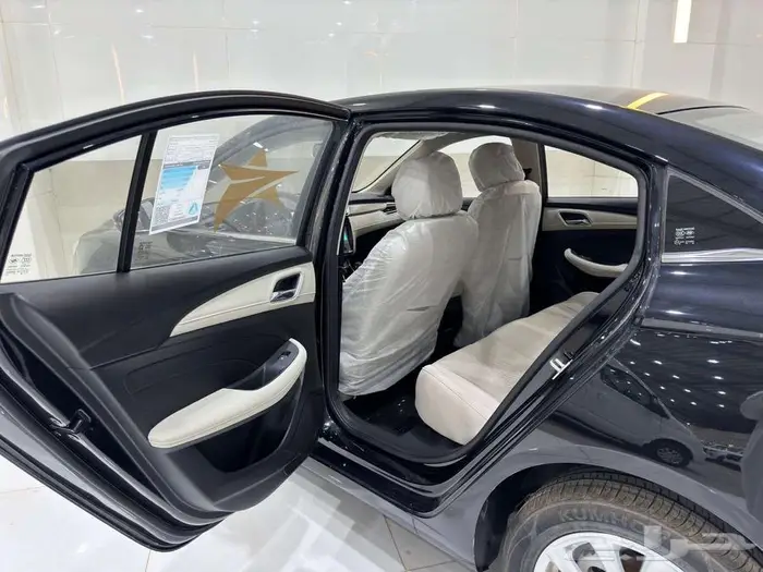 ام جي MG5 ستاندرد موديل 2025 اقل الاسعار 9