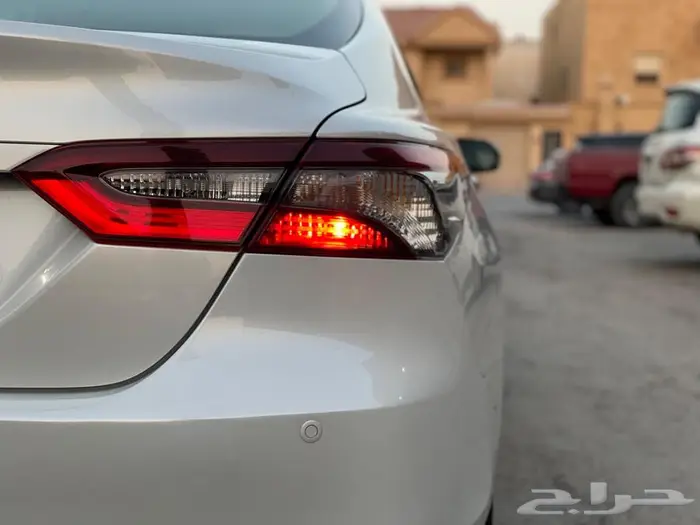 للبيع تويوتا كامري فل كامل 8