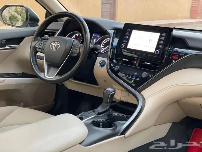 للبيع تويوتا كامري فل كامل 20