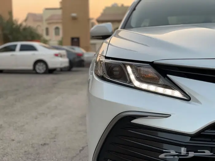 للبيع تويوتا كامري فل كامل 7