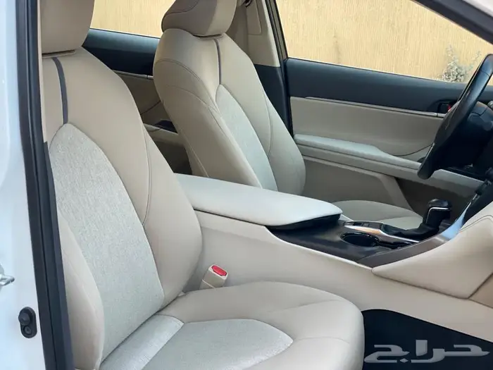 للبيع تويوتا كامري فل كامل 13