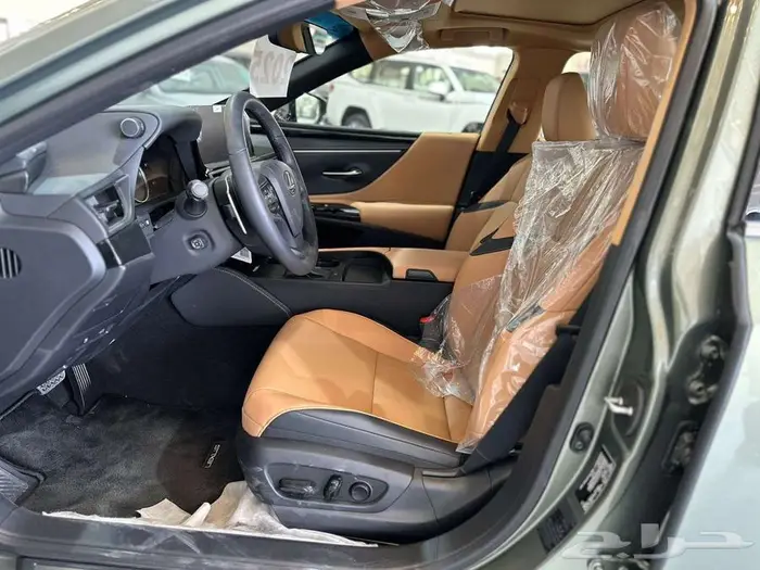 لكزس ES350 فئة CA بريمى 2025 باقل الاسعار 4