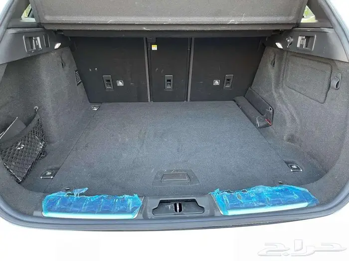 جاكوار F PACE 2020 27