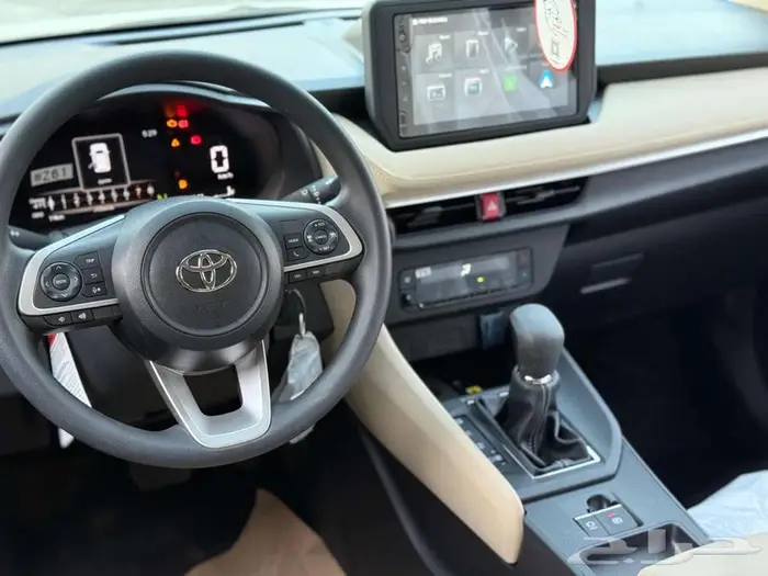 تويوتا يارس 1.3 y بنزين 2026 عروض علي الاقساط 10