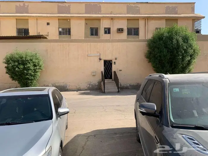 دور للإيجار بحي العزيزية 0