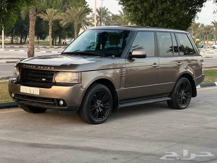 للبيع رنج روفر بحالة ممتازه موديل 2012 19
