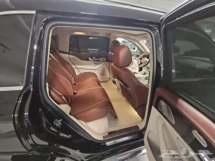مرسيدس 2024 GLS600 مايباخ بحالة الوكالة سعر روعه 14