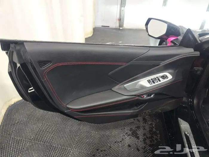 كورفيت Stingray Convertible 1LT2024 ممشى قليل سعر روعه 11