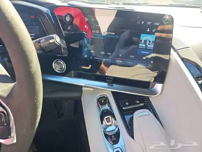 كورفيت 2025 شبه اصفار Convertible 2LT سعر مميز index