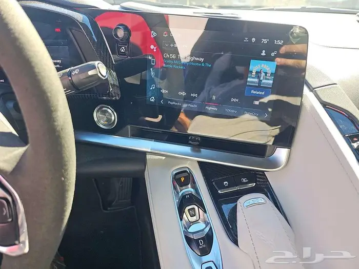 كورفيت 2025 شبه اصفار Convertible 2LT سعر مميز 10