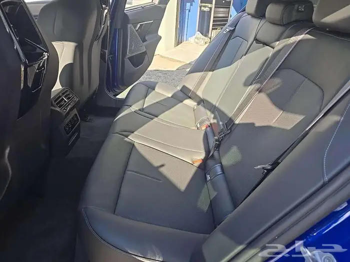 بي ام دبليو M5 2025 شبه اصفار سعر مميز 10