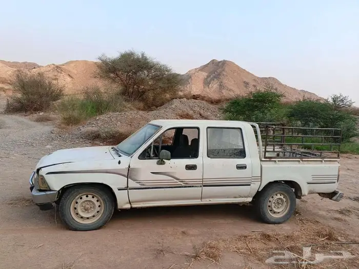 هايلوكس غمارتين للبيع مسقط 2