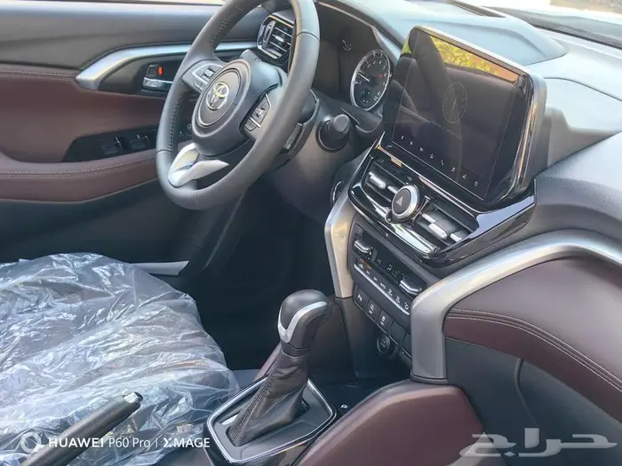 تويوتا اوربان كروزرGLXموديل 2025 28