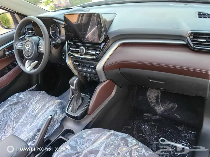 تويوتا اوربان كروزرGLXموديل 2025 25