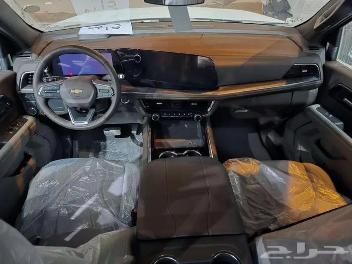 شيفورليه تاهو بدون دبل ثلاجة موديل 2025 اسود خليجي 13