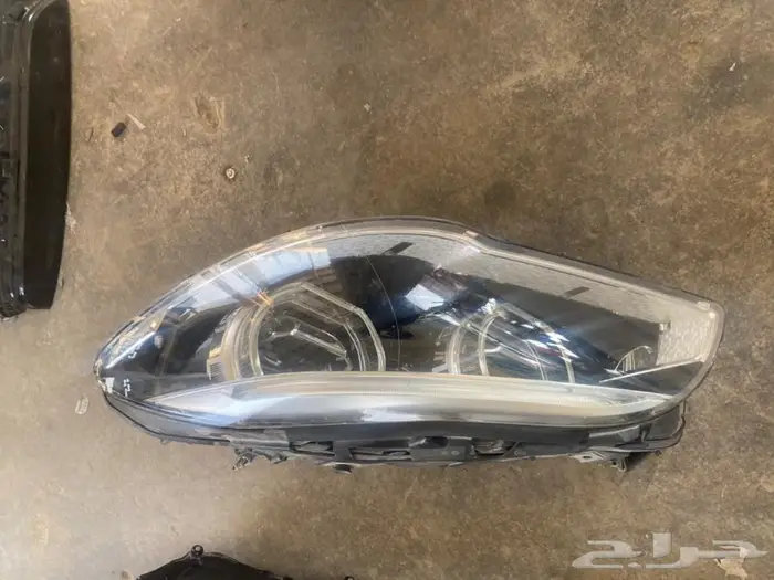 شمعه يسار بي إم دبليو F10 الفئة الخامسة LCI موديل 2014 0