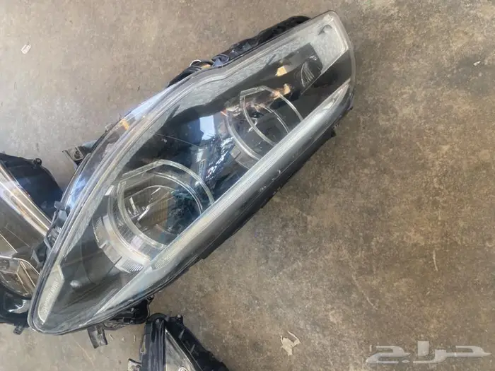 شمعه يسار بي إم دبليو F10 الفئة الخامسة LCI موديل 2014 3