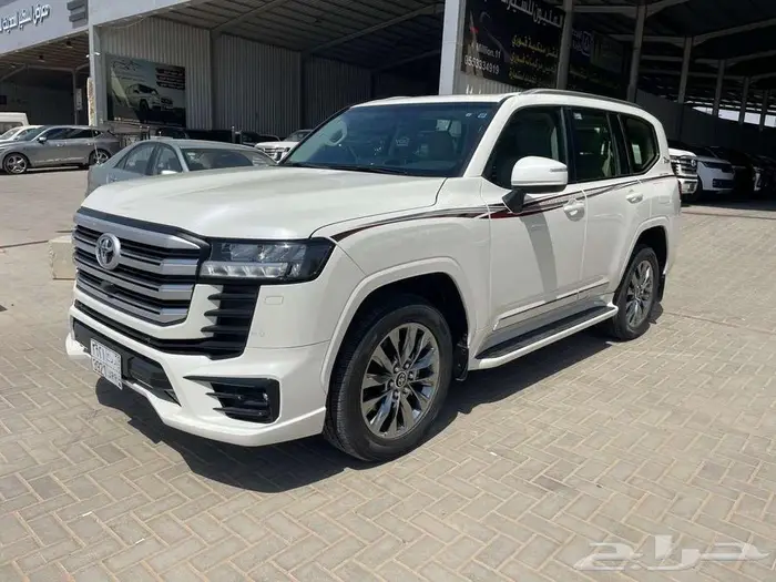تويوتا لاندكرزور جي اكس ار L-4 2022 سعودي 3