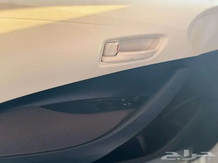 تويوتا كورولا ستاندر 1.6 بريمي 2025 14