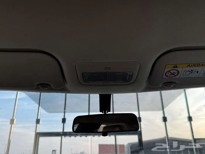 تويوتا كورولا ستاندر 1.6 بريمي 2025 17