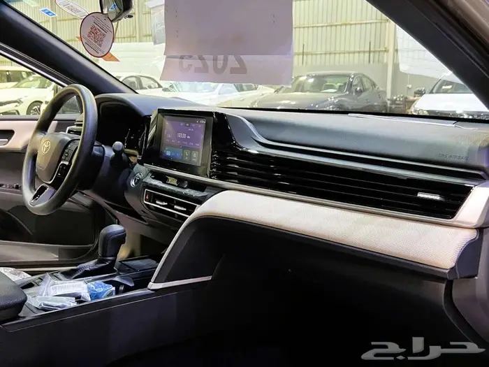 تويوتا كامري E هايبرد 2025 اقل سعر اقساط او كاش 4