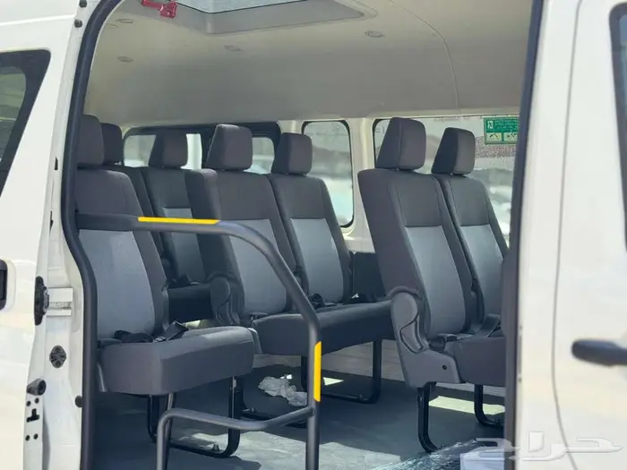 تويوتا هايس 13 راكب - ديزل -قير عادي -2026 12