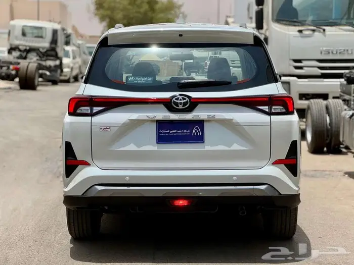 تويوتا فيلوز GLX 2025 بالنقد والتقسيط 7