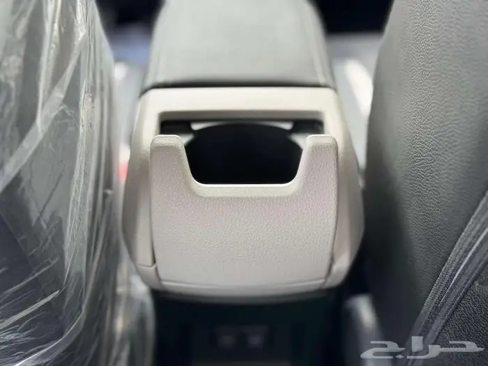 تويوتا فيلوز GLX 2025 بالنقد والتقسيط 23