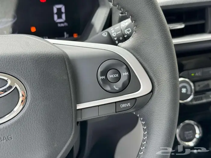 تويوتا فيلوز GLX 2025 بالنقد والتقسيط 15