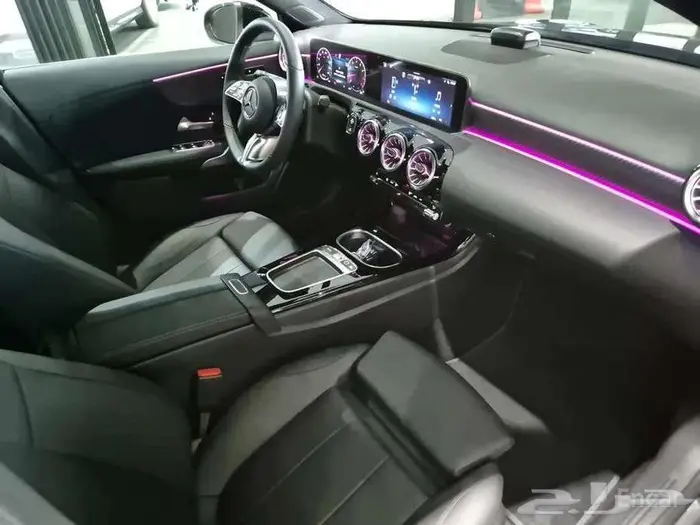 مرسيدس بنز A220 2025 - وارد كوريا 8