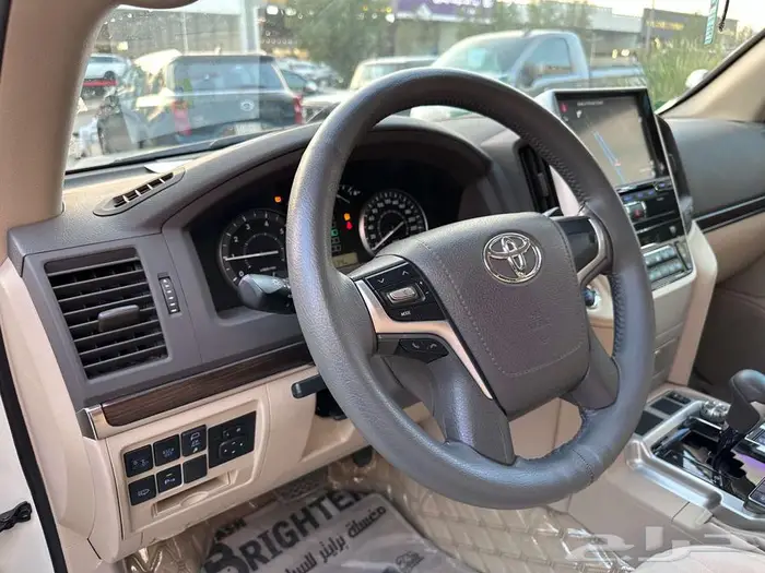 تويوتا لاندكروزر GXR خليجي 2021 17