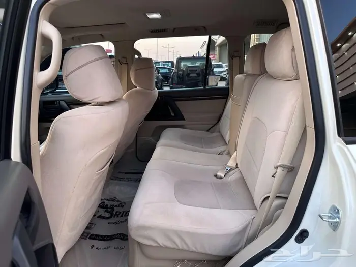 تويوتا لاندكروزر GXR خليجي 2021 29