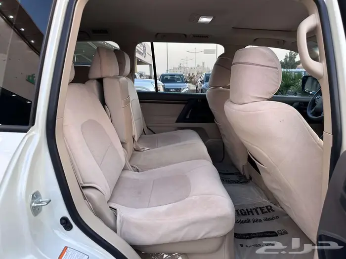 تويوتا لاندكروزر GXR خليجي 2021 30