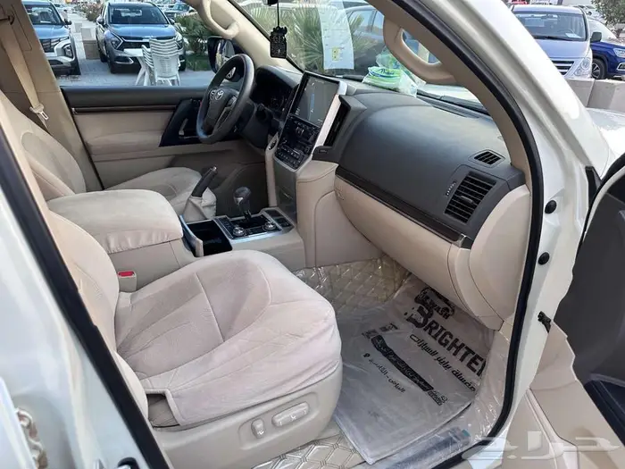 تويوتا لاندكروزر GXR خليجي 2021 31