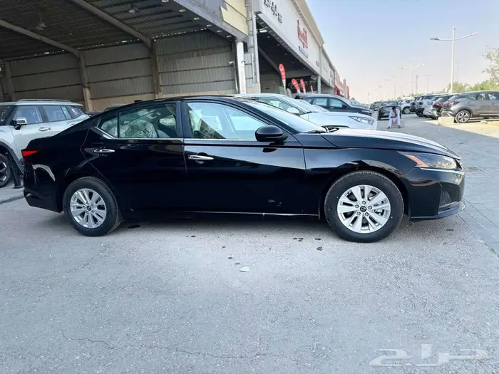 نيسان التيما - 2025- ستاندر محرك2.5 - عروض الاقساط 5