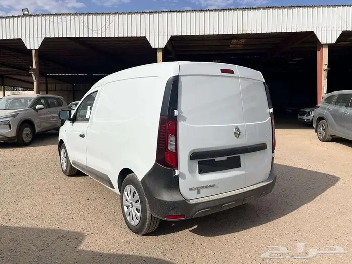 رينو اكسبرس 2024 نقد وتقسيط 3