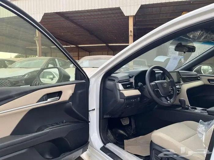 كامري E 2025 نقد وتقسيط 4