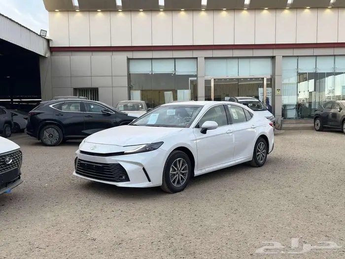 كامري E 2025 نقد وتقسيط 0