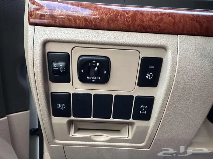 تويوتا لاندكروزر 2012 GXR 12