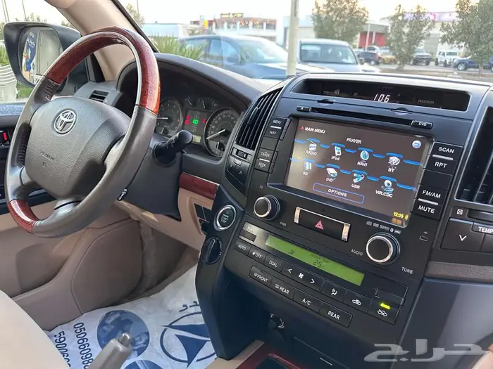 تويوتا لاندكروزر 2012 GXR 24