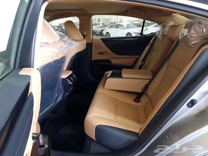 لكزس ES350 فئة CA الساير2025 باقل الاسعار 7