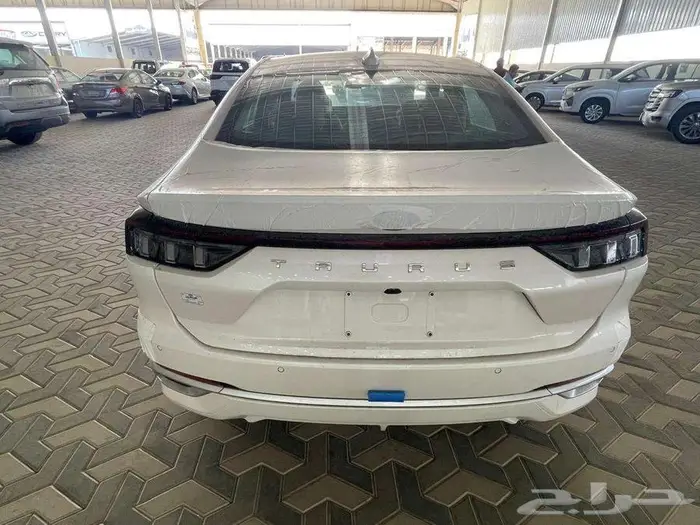 فورد تورس ترند 2025 بنوك وكاش 6