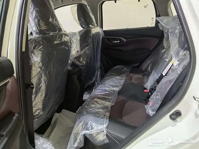 تويوتا اوربان استاندر الموديل2026 9